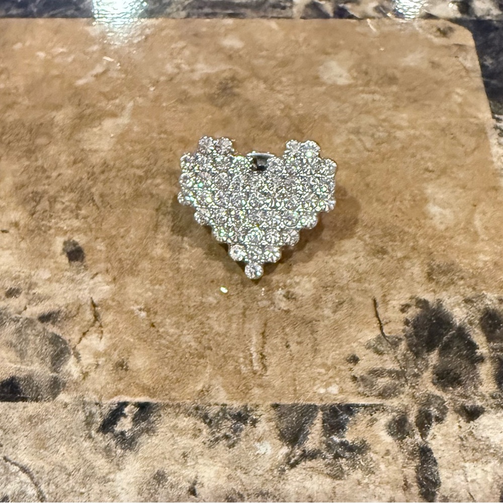 Diamanté Silver Heart Brooch - Picture 2 of 7